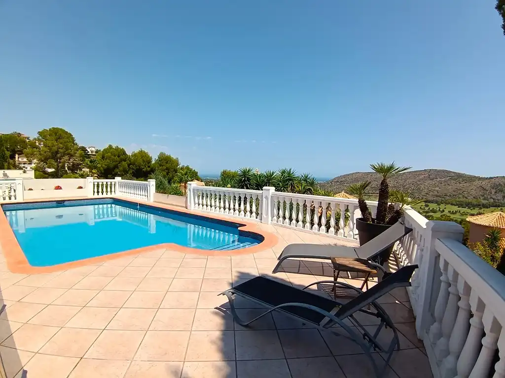 Chalet con piscina en venta en CV-735, imagen 2