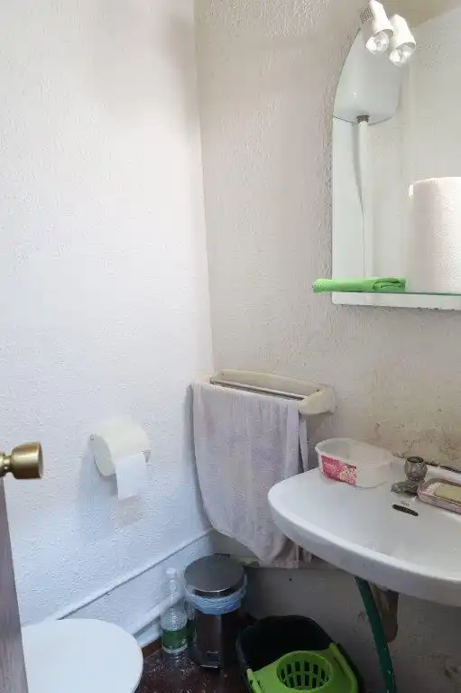 Bany de Local en venda en Barcelona amb Aire condicionat
