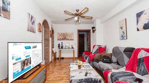 Foto 2 de Piso en venta en Arroyo de la Miel, Benalmádena