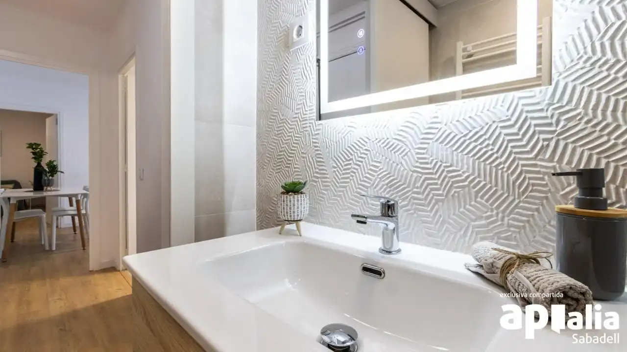 Baño de Piso en venta en Sabadell con Aire acondicionado, Calefacción y Parquet