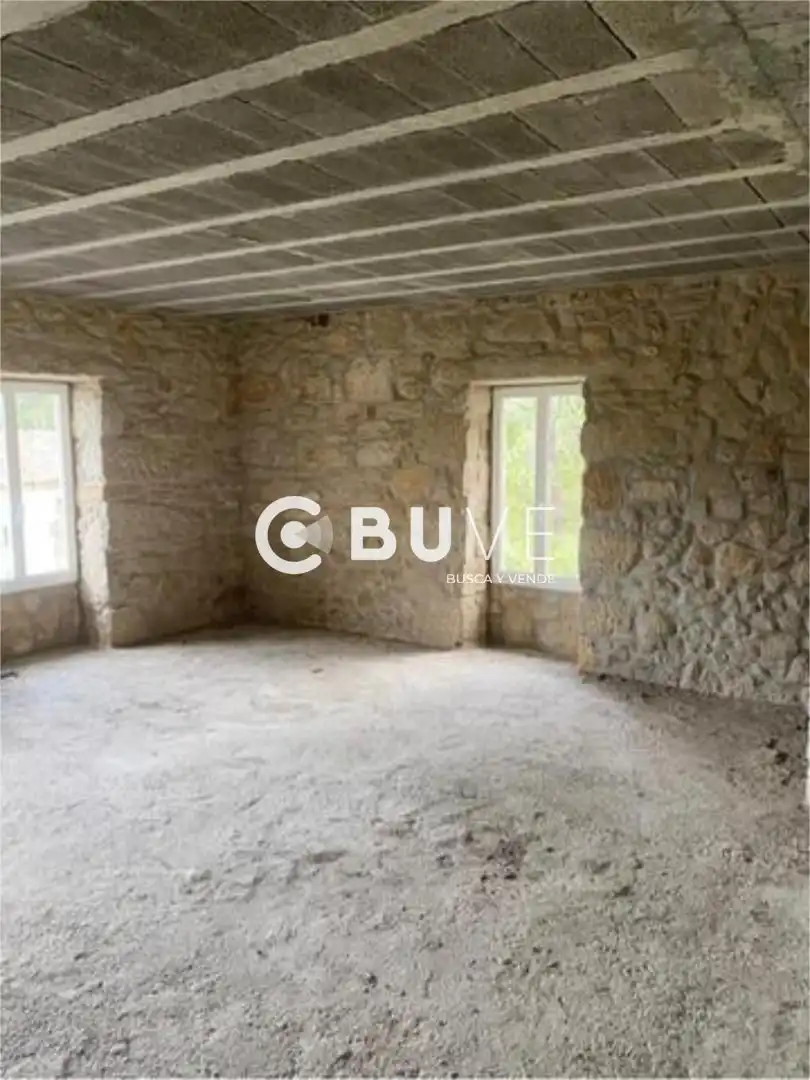 Houses for sale in Rois  with Private garden