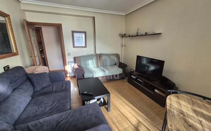 Living room of Flat for sale in Salamanca Capital  with Heating