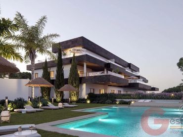 Penthouse mit Pool zum Verkauf in Marina de Casares