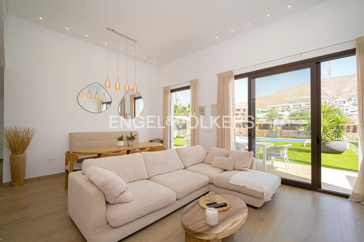 Chalet con piscina en venta en Carrer d'Equador 8, imagen 5
