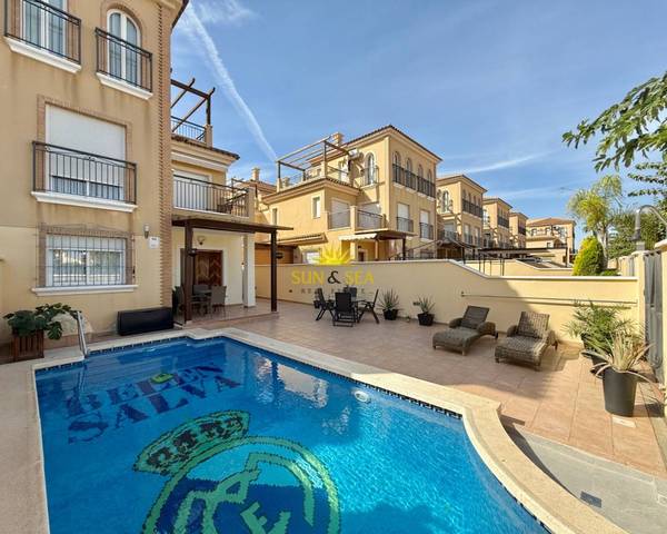 Casa adosada en Alquiler en El Mojón