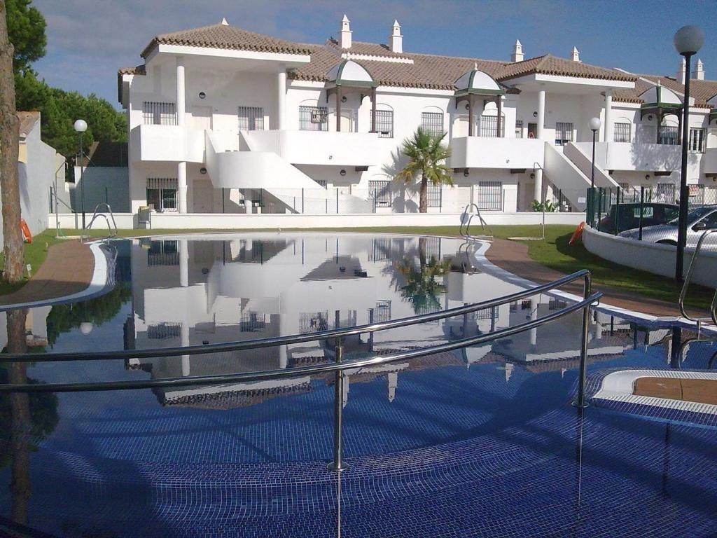 Piscina de Apartamento en venta en Chiclana de la Frontera con Jardín privado, Terraza y Piscina comunitaria
