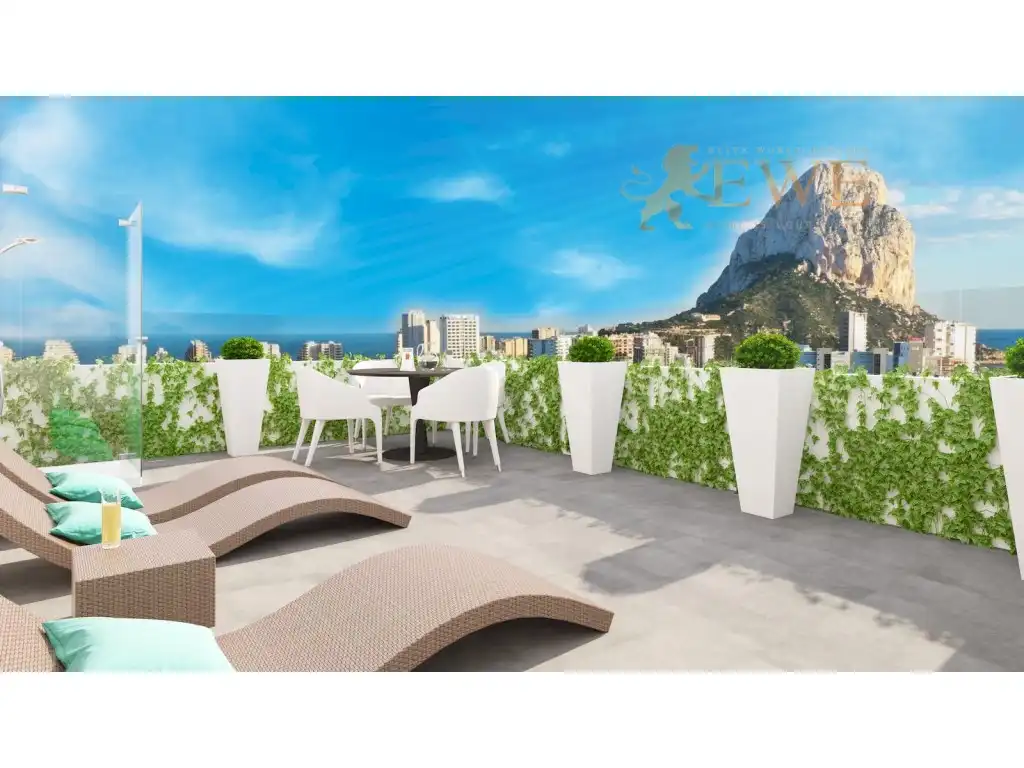 Penthouse with pool for sale in Calle Eslovaquia, imagen 2