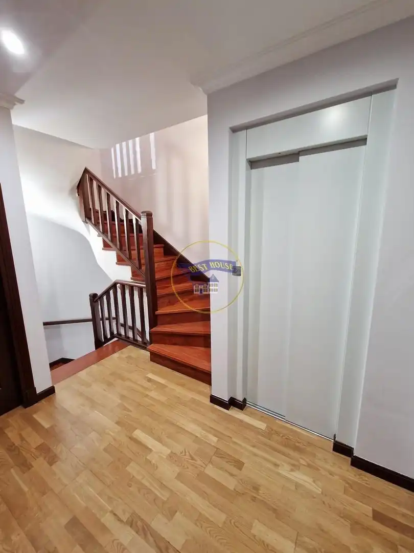 Detached homes for sale in Vigo   with Heating, Private garden and Parquet flooring