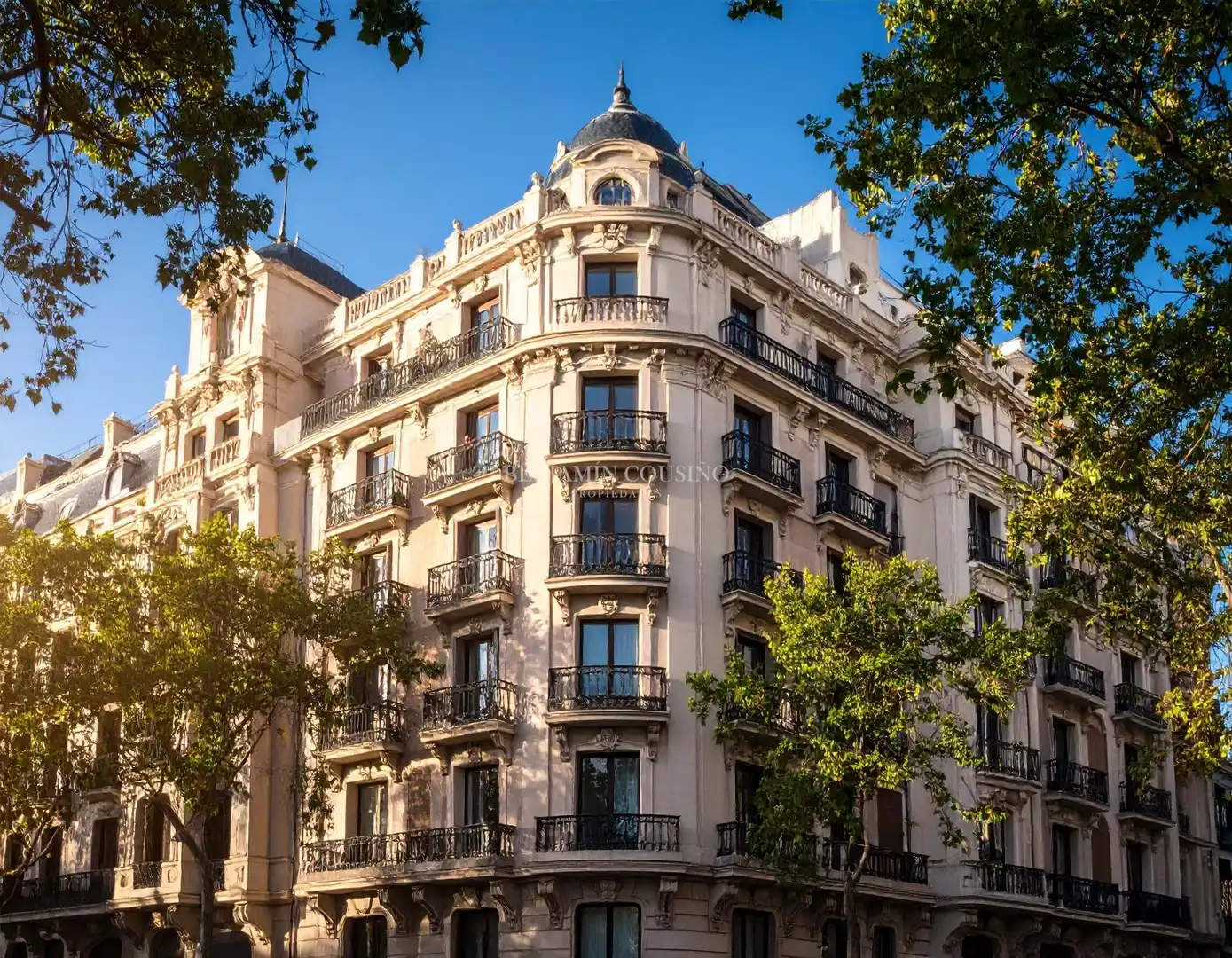 Vista exterior de Piso en venta en Madrid con Balcón