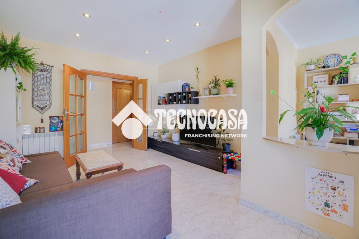 Flat for sale in Sant Adrià de Besòs  with Air Conditioner, Heating and Terrace