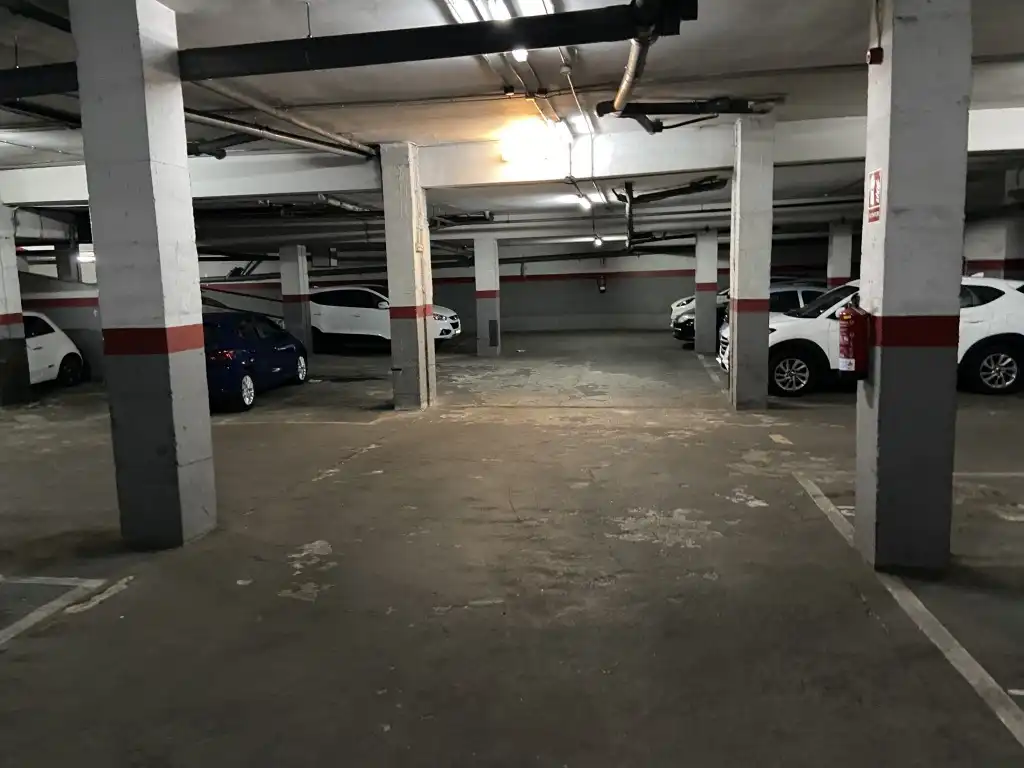 Einzelparkplatz zum Verkauf in Jaume Canalies i Amat, imagen 5