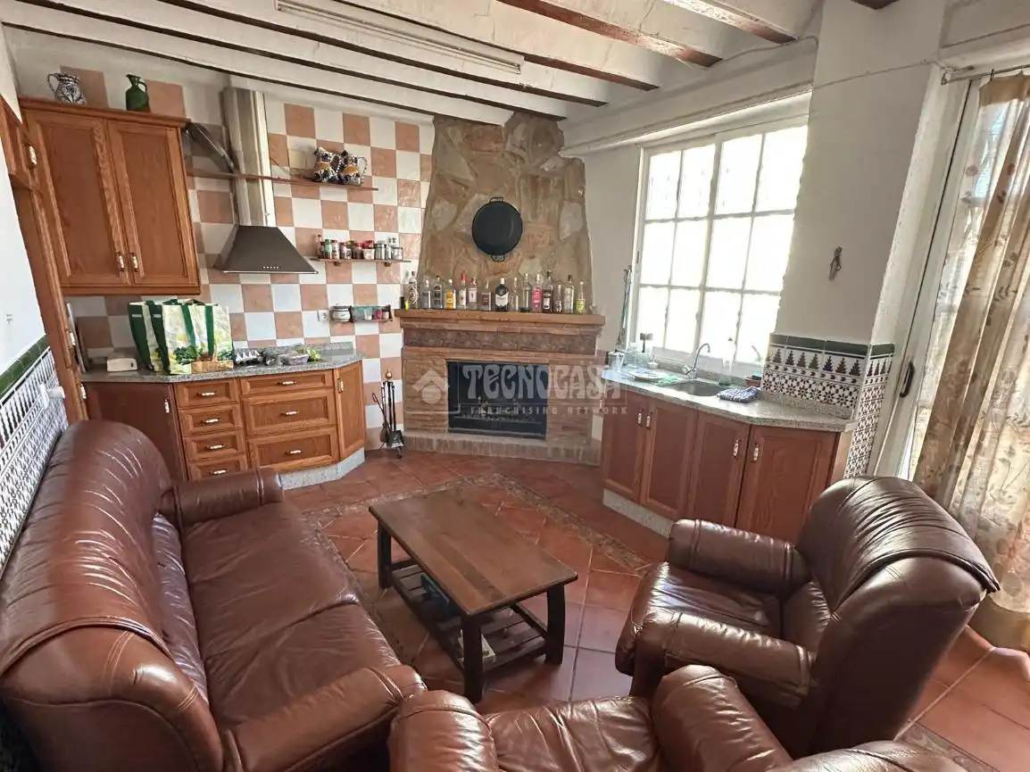 Cuina de Casa o xalet en venda en Mengíbar amb Aire condicionat, Calefacció i Jardí privat