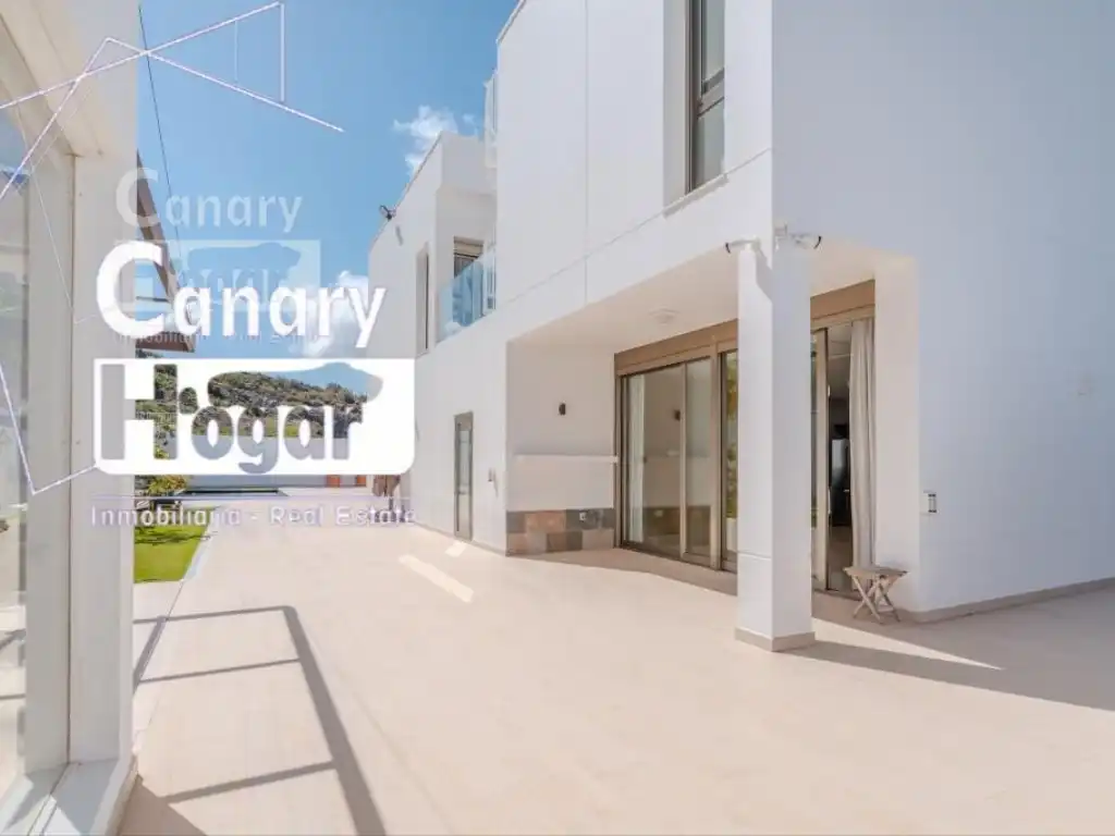 Terrace of Houses for sale in Adeje  with Air Conditioner and Swimming Pool