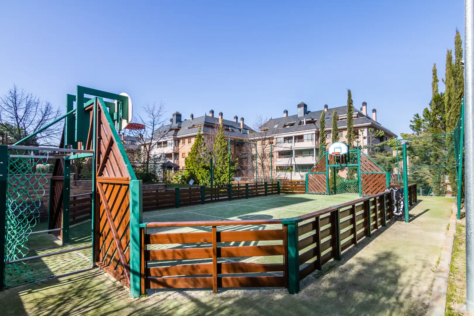 Terraza de Ático en venta en Majadahonda con Aire acondicionado, Calefacción y Jardín privado