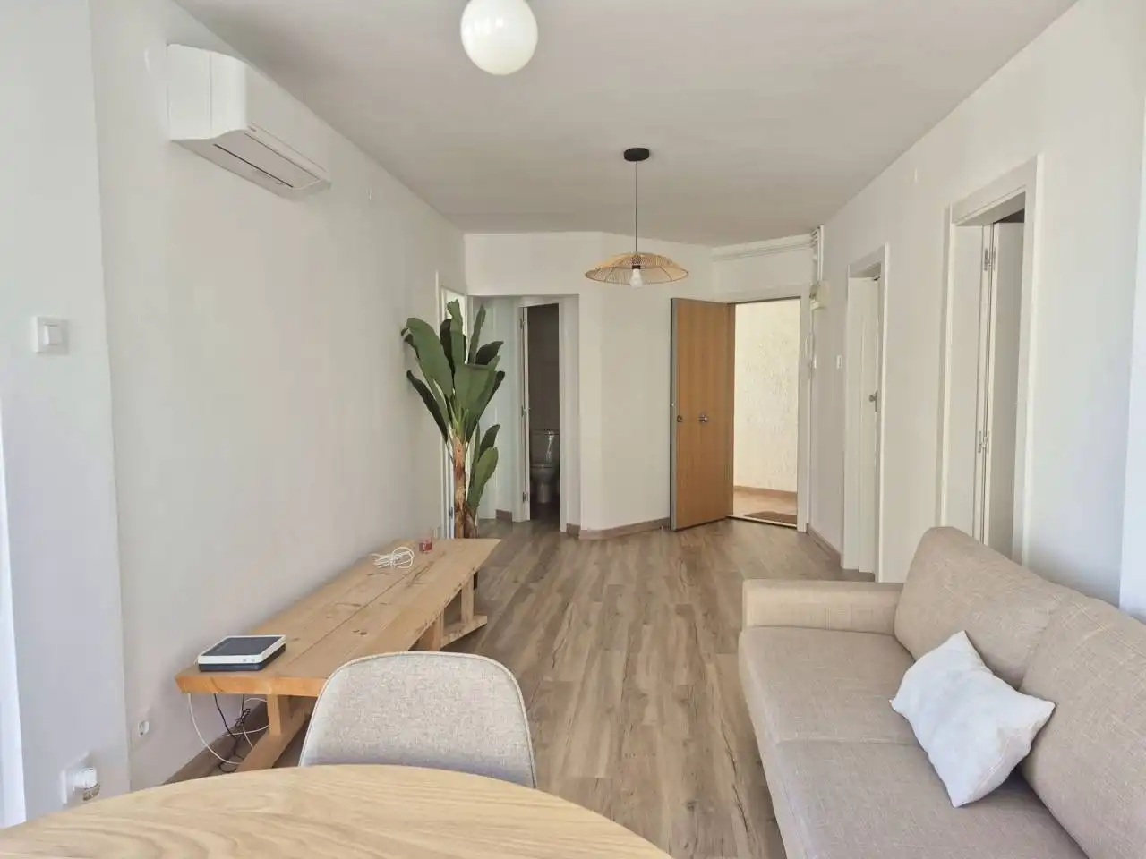 Sala de estar de Piso en venta en Cubelles con Aire acondicionado, Calefacción y Amueblado