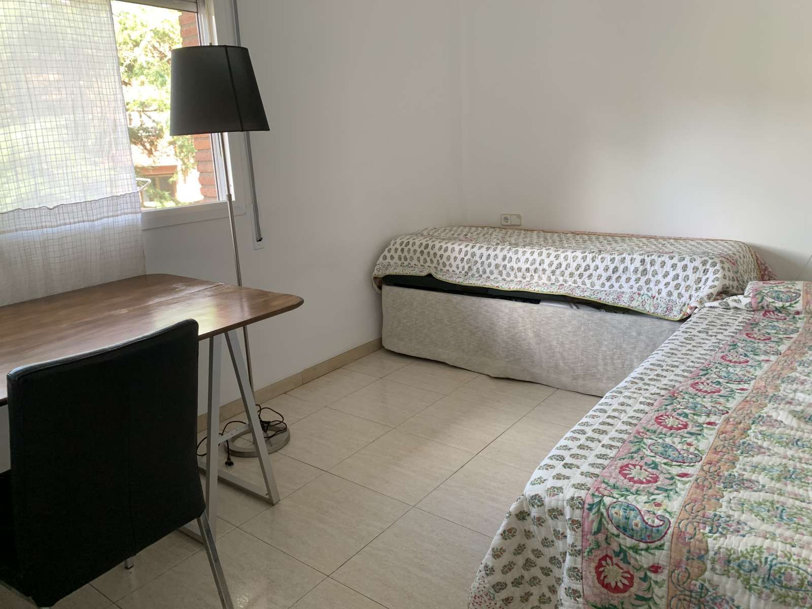 Bedroom of Flat to share in Sant Cugat del Vallès  with Air Conditioner, Heating and Terrace