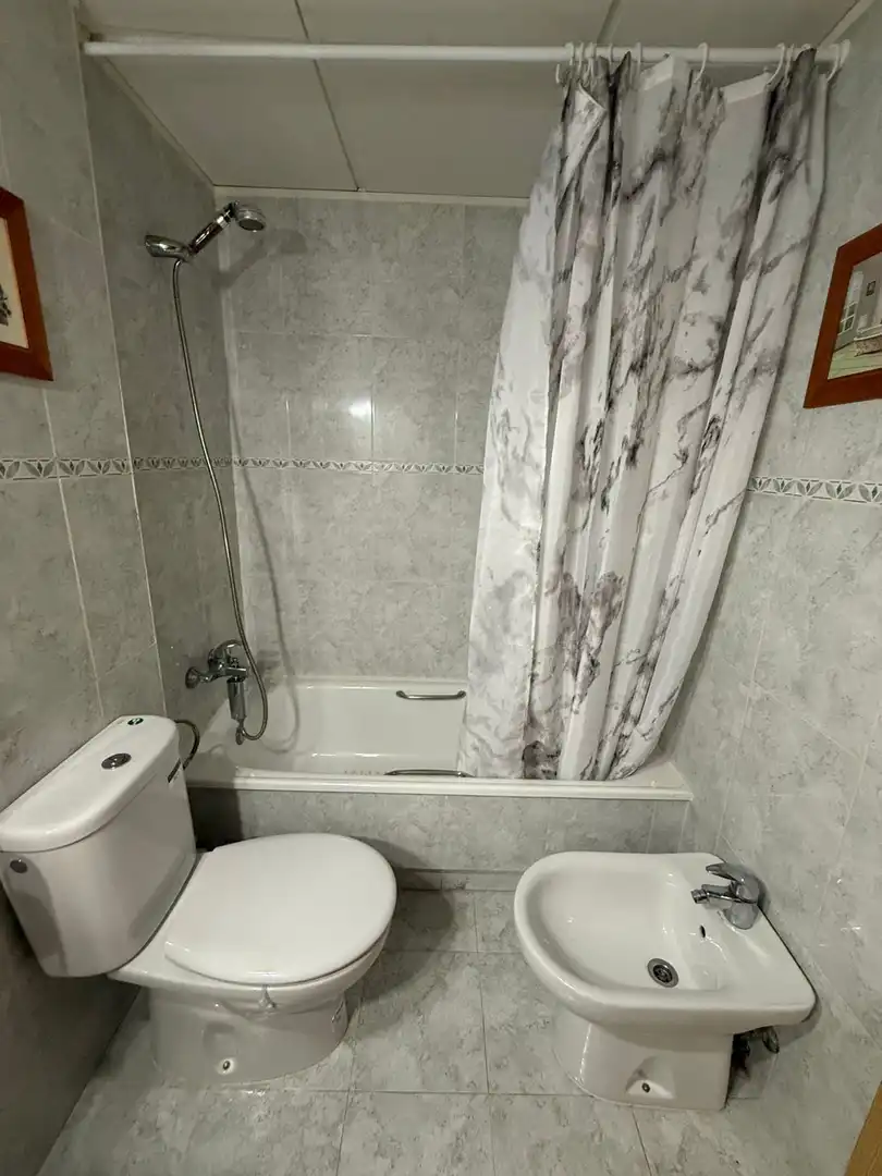 Baño de Apartamento en venta en La Cala de Villajoyosa