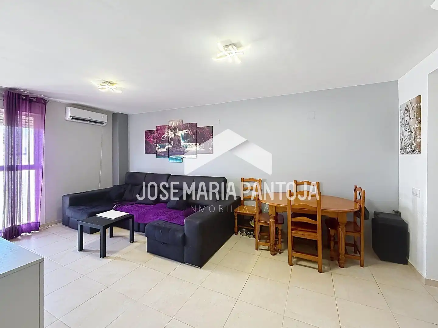 Living room of Flat for sale in Arcos de la Frontera  with Air Conditioner, Heating and Storage room