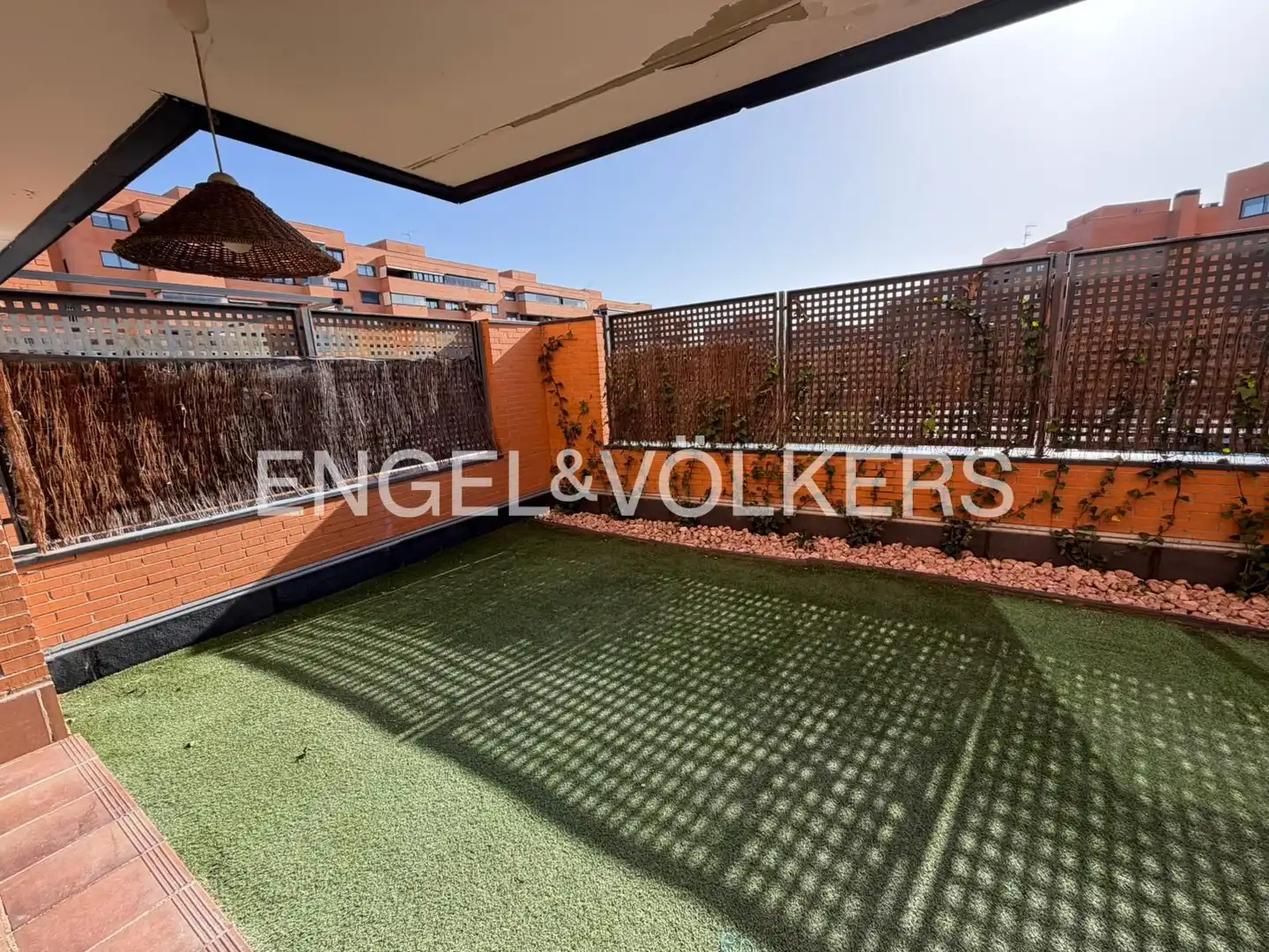 Terraza de Apartamento de alquiler en San Sebastián de los Reyes con Aire acondicionado, Calefacción y Jardín privado