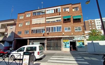 Vista exterior de Pis en venda en Azuqueca de Henares amb Aire condicionat i Terrassa