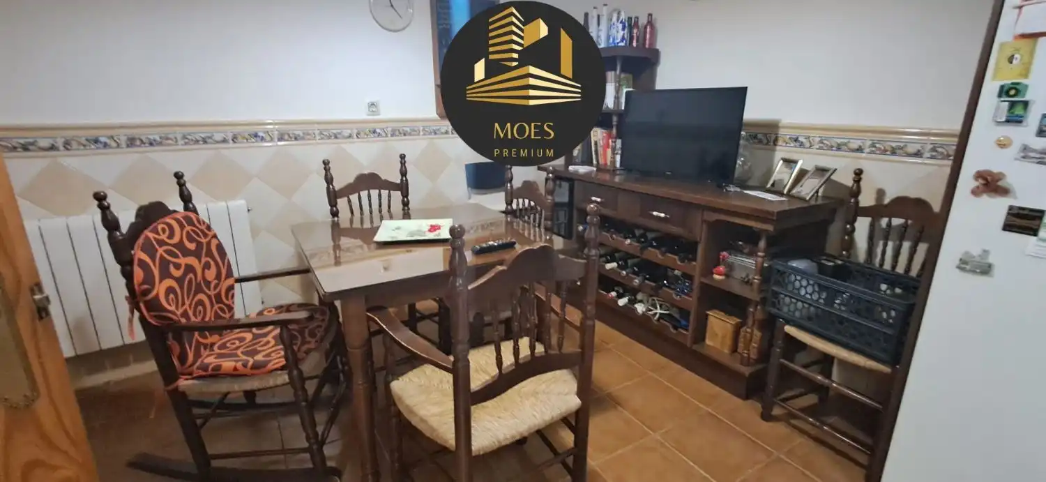 Casa o xalet en venda en Jaén amb Aire condicionat, Calefacció i Terrassa
