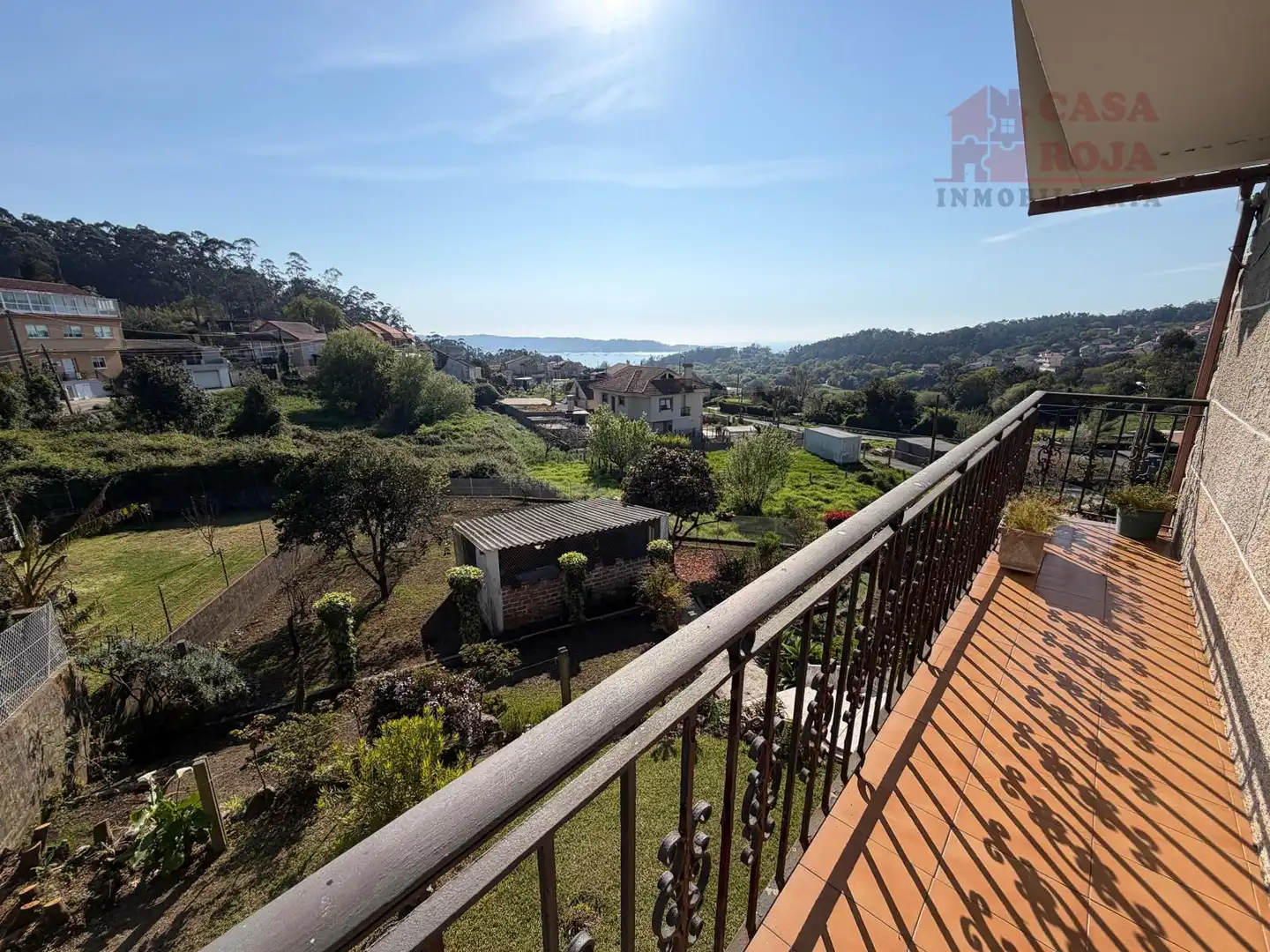 Vista exterior de Casa o chalet en venta en Bueu con Calefacción, Parquet y Terraza