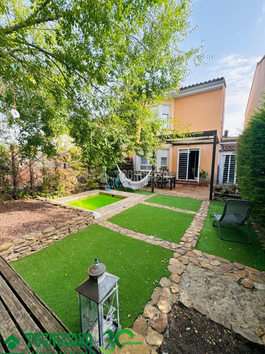 Jardí de Casa o xalet en venda en  Toledo Capital amb Aire condicionat
