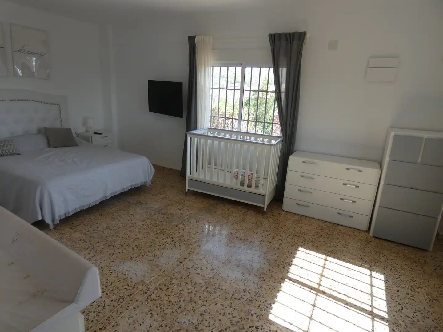 Dormitori de Casa o xalet en venda en Torrent amb Aire condicionat, Calefacció i Jardí privat