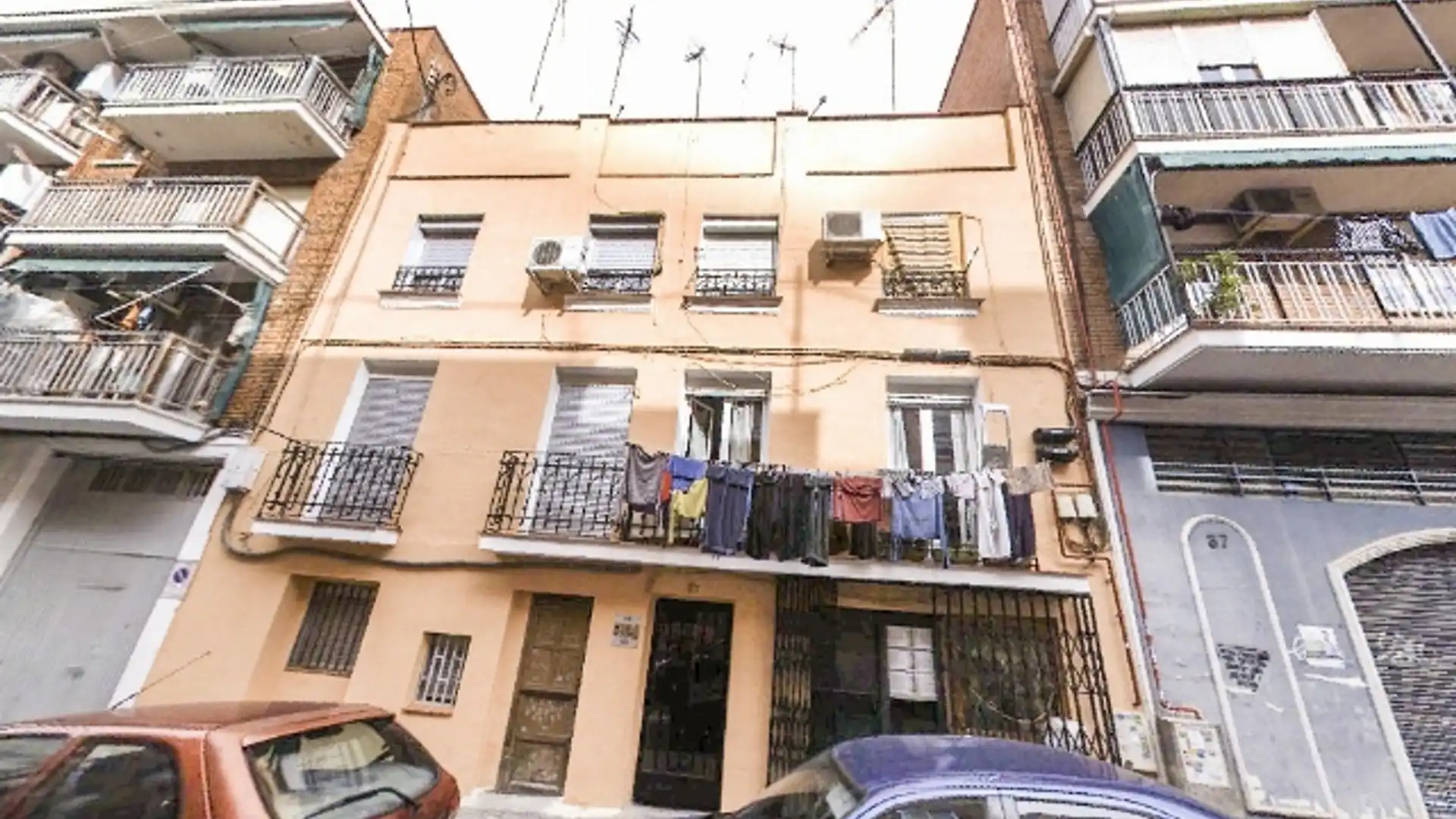 Vista exterior de Piso en venta en  Madrid Capital