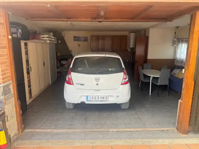 Parking de Casa o chalet en venta en Terrassa con Aire acondicionado, Calefacción y Jardín privado