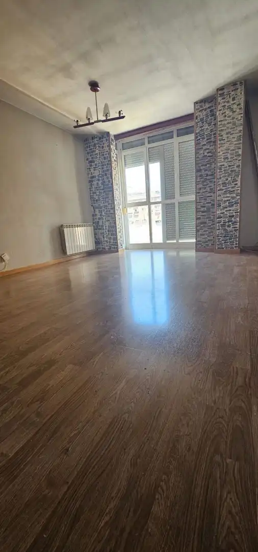 Sala de estar de Piso en venta en  Madrid Capital con Aire acondicionado, Calefacción y Parquet