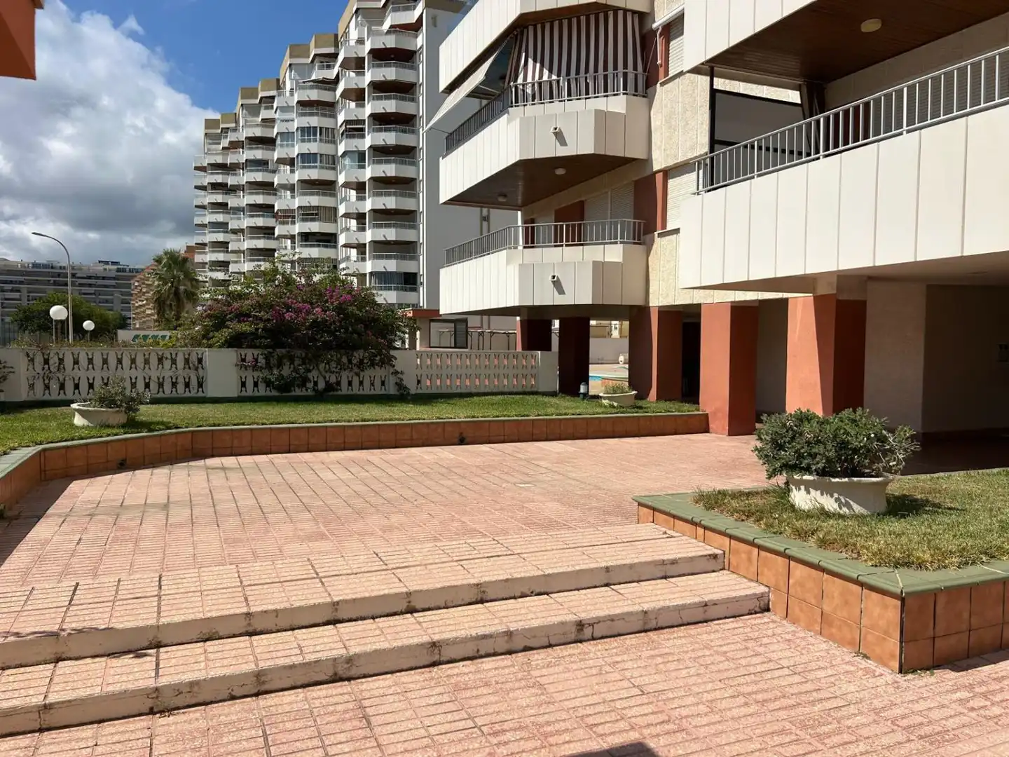 Apartamento con piscina en venta en Playa de Gandia, imagen 39