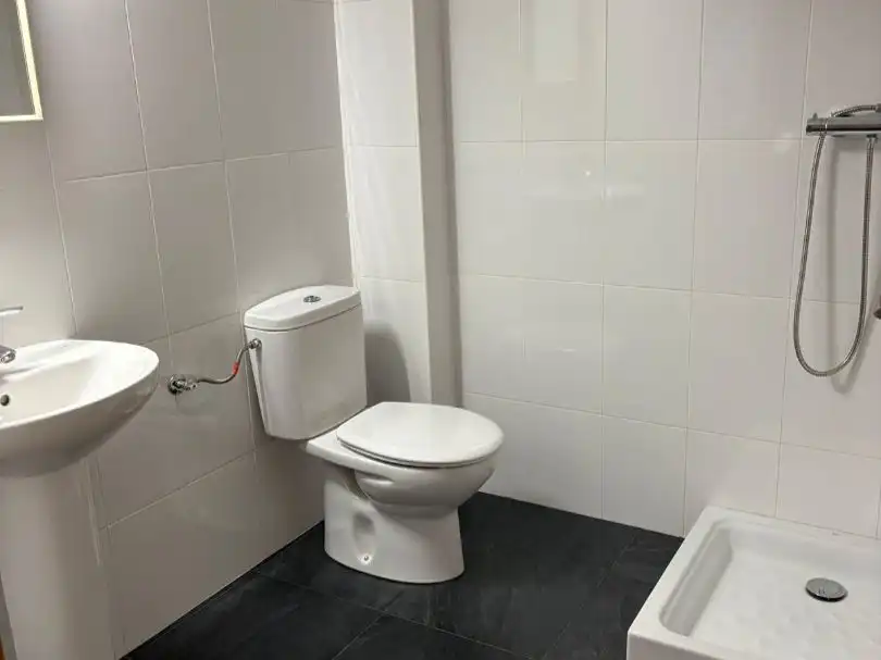 Bany de Local de lloguer en Mataró