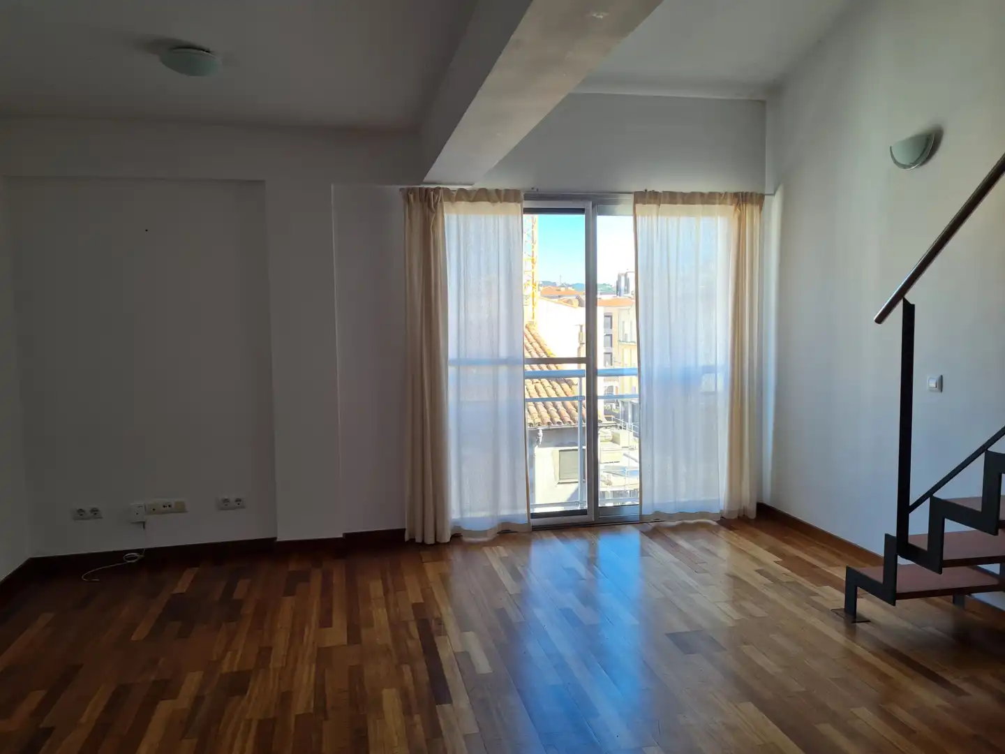 Bedroom of Attic for rent in Girona  with Air Conditioner, Heating and Parquet flooring