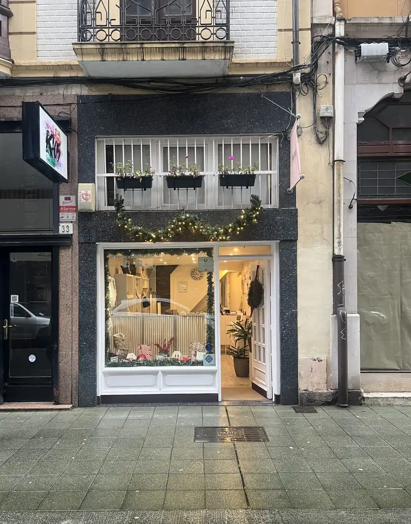 Gewerbefläche zum Verkauf in Gijón - CALLE INSTITUTO