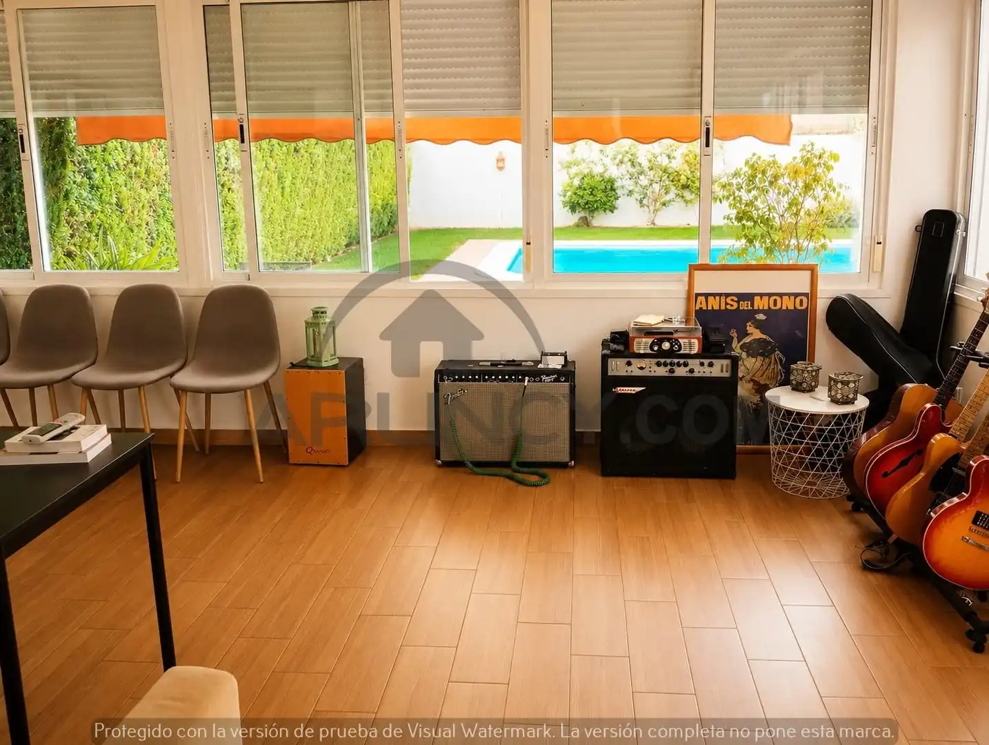 Sala de estar de Casa adosada en venta en Alcalá de Guadaira con Aire acondicionado, Calefacción y Jardín privado