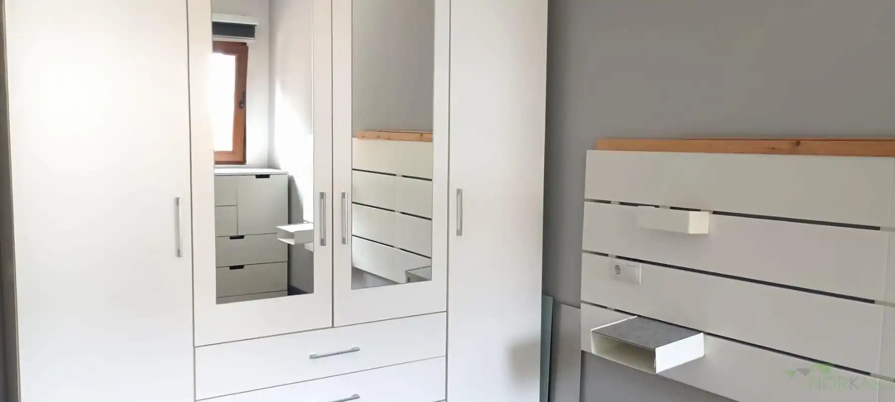 Dormitori de Apartament en venda en Oviedo  amb Calefacció i Moblat