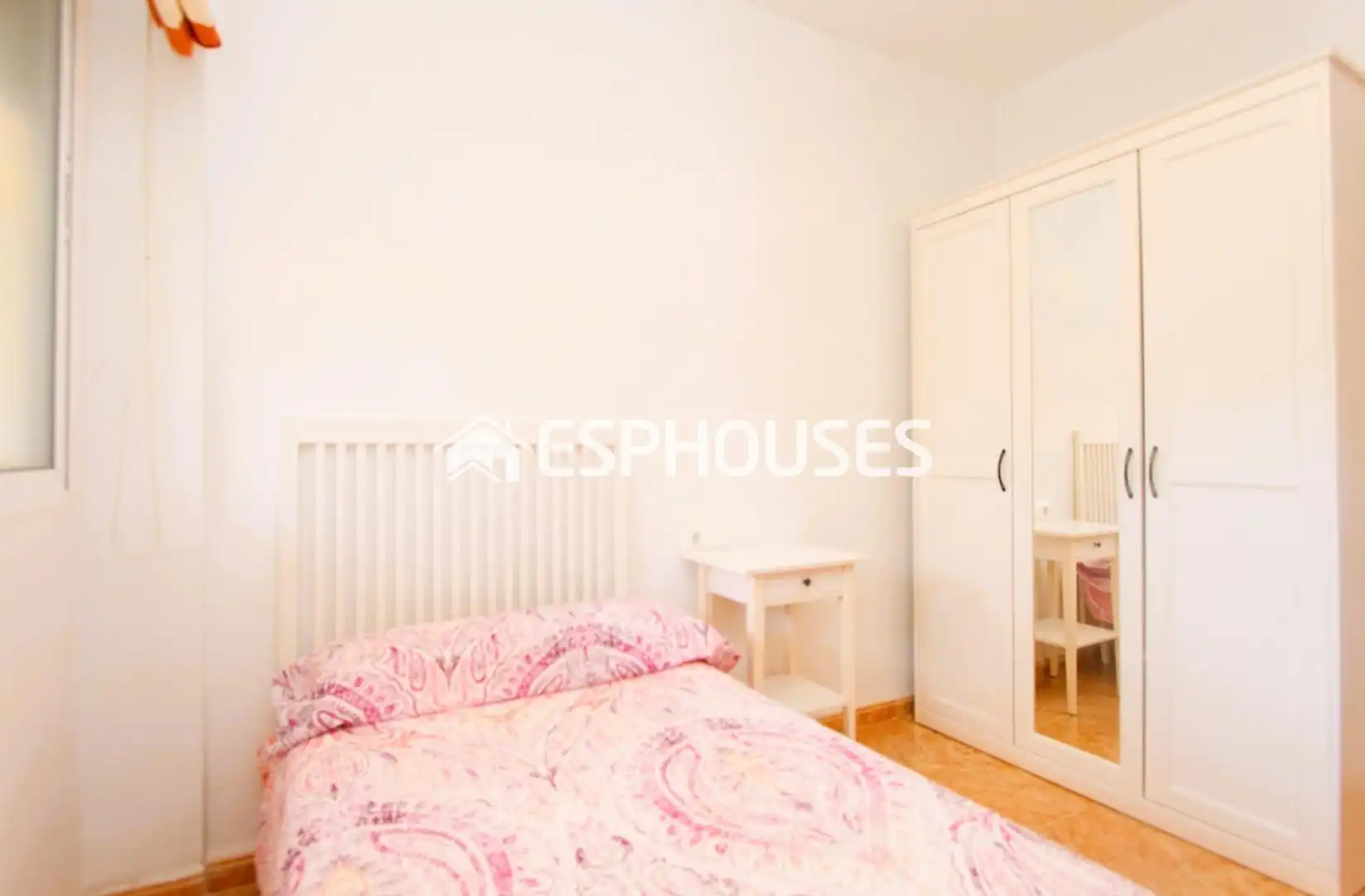 Habitación de Apartamento en venta en Guardamar del Segura con Terraza, Amueblado y Balcón