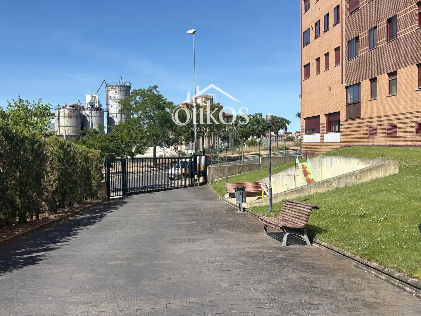 Vista exterior de Piso en venta en Salamanca con Calefacción, Parquet y Piscina