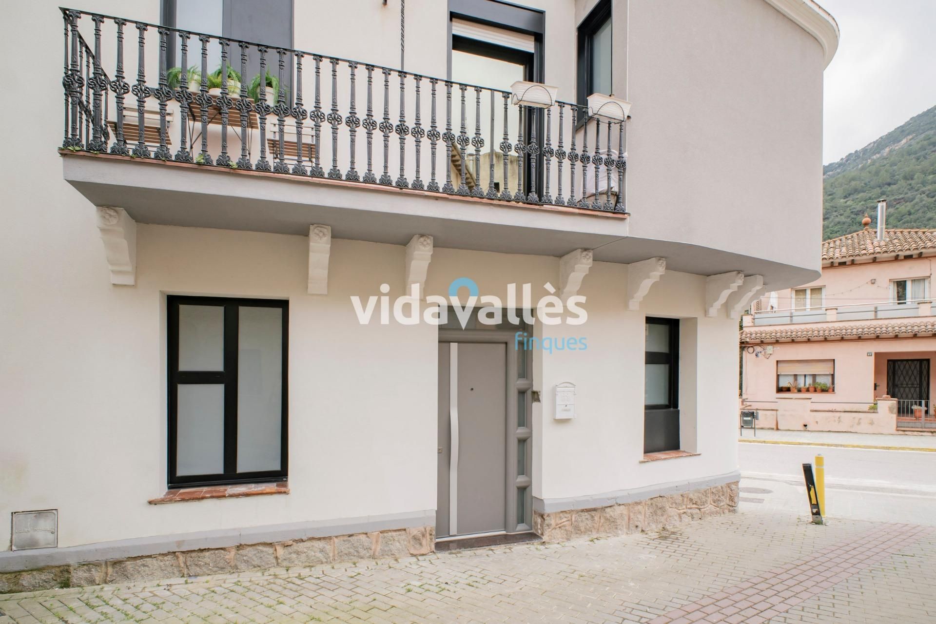 Exterior view of House or chalet for sale in Figaró-Montmany  with Heating and Terrace