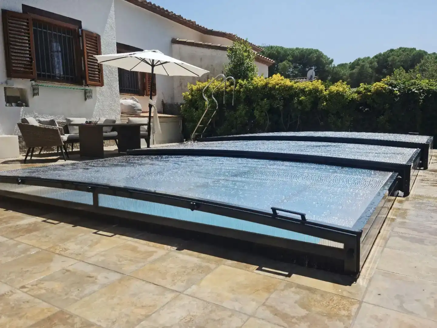 Piscina de Pis de lloguer en Begur amb Aire condicionat, Jardí privat i Traster