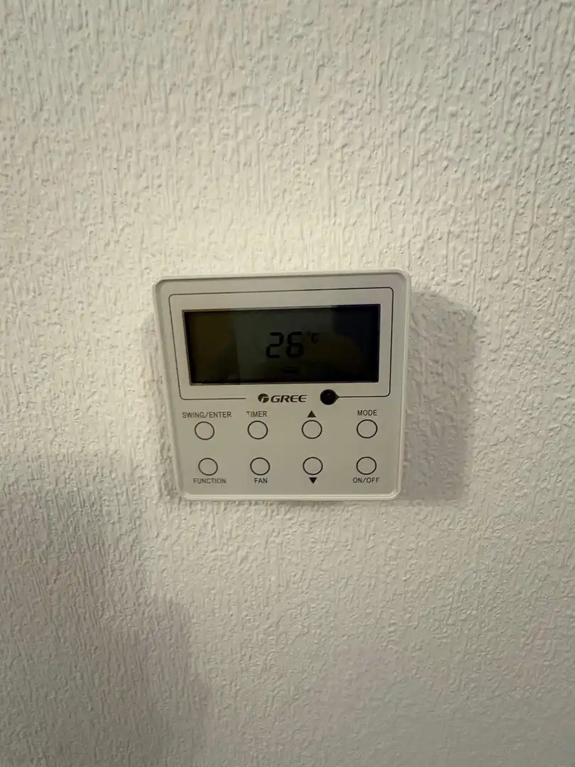 Vista exterior de Piso de alquiler en Elche / Elx con Aire acondicionado