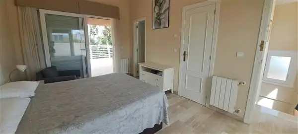 Casa con piscina en venta en Fotógrafo Francisco Cano, imagen 12