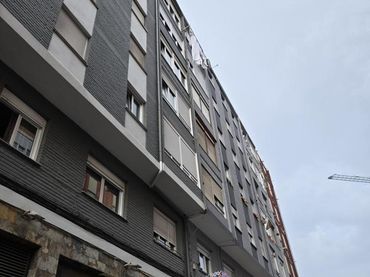 Baixos amb ascensor en venda a Inmobiliaria - Barreda