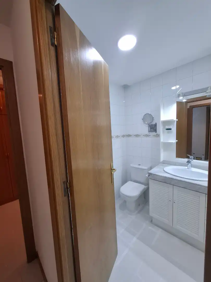 Baño de Casa adosada en venta en Sabadell con Aire acondicionado, Calefacción y Terraza
