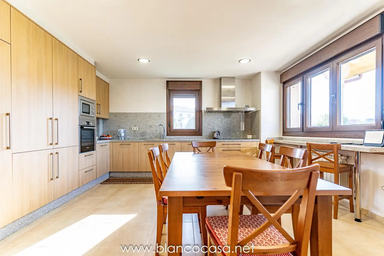 Cocina de Casa o chalet en venta en Carballo con Calefacción, Trastero y Amueblado