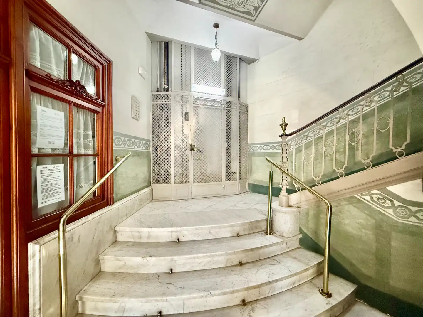 Piso en venta en Barcelona con Balcón