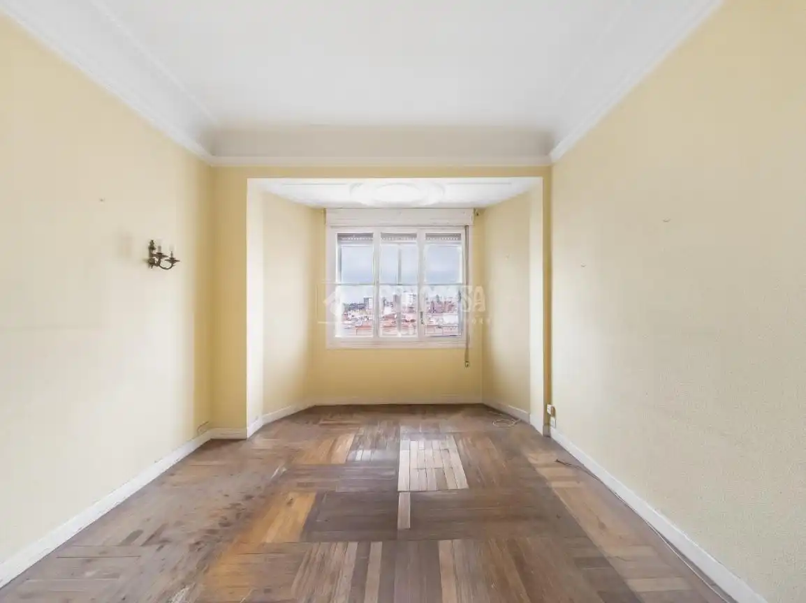 Bedroom of Flat for sale in Madrid  with Parquet flooring