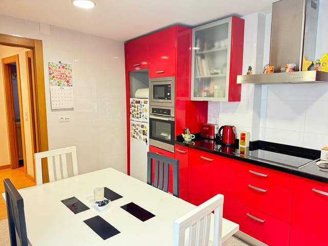 Piso en Venta en Calle Antolín López Peláez en El Ejido - Santa Ana
