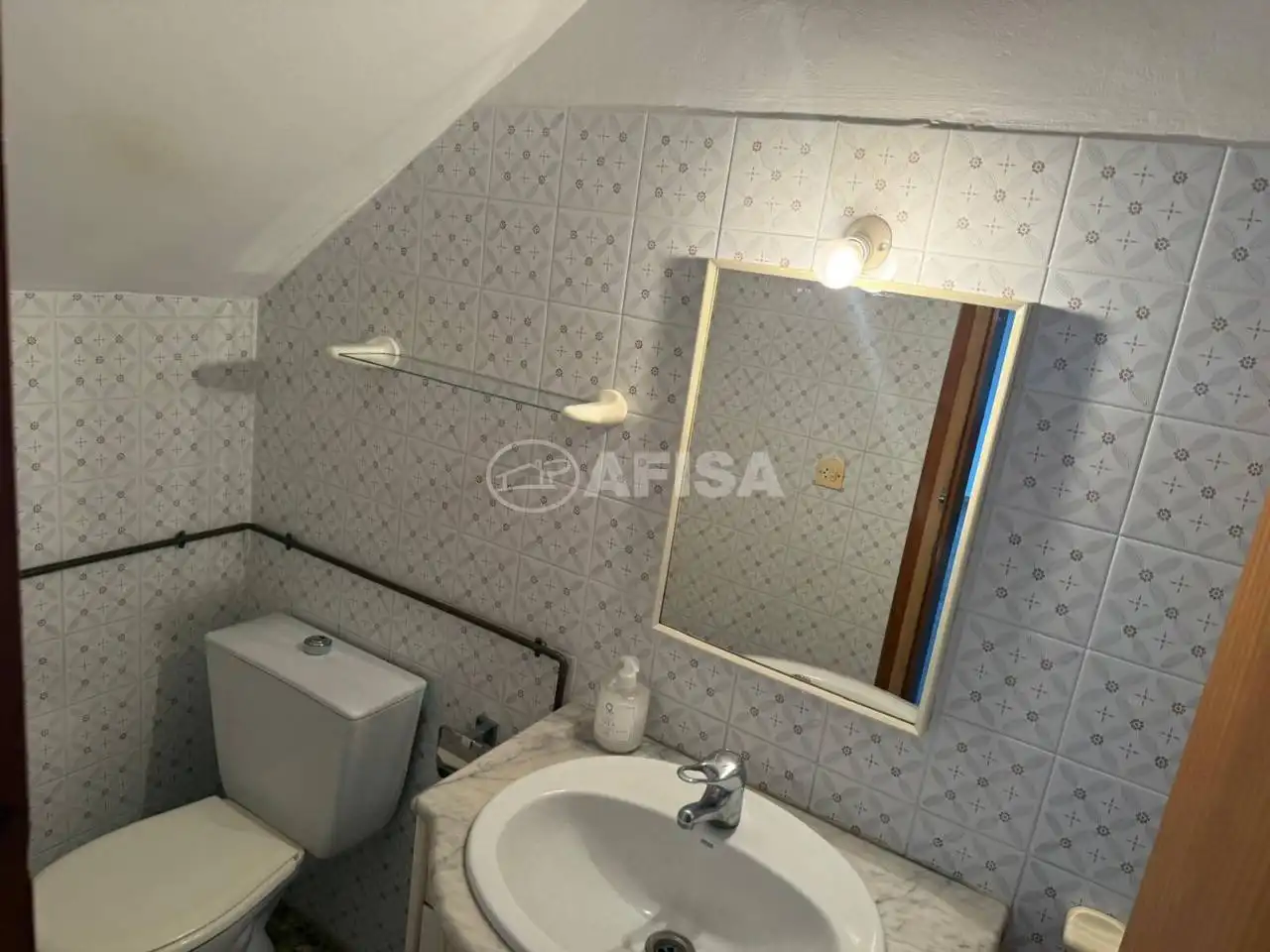 Baño de Casa adosada en venta en Sils con Aire acondicionado, Calefacción y Terraza